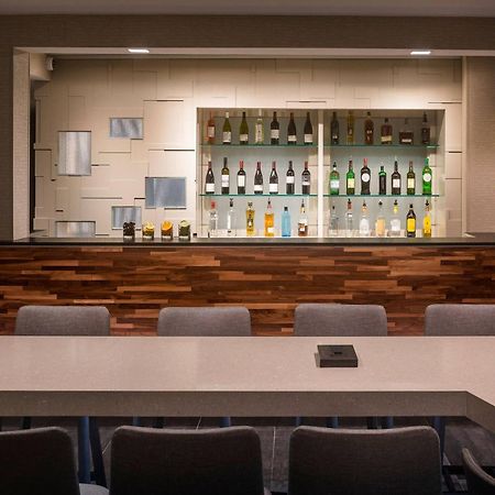 ホテル コートヤード シンシナティ エアポート サウス/フローレンス エクステリア 写真